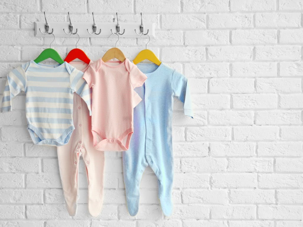 راهنمای خرید لباس برای نوزاد