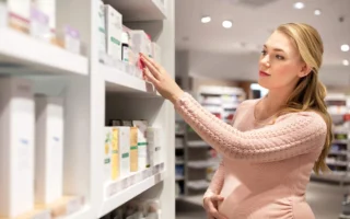 خرید لوازم آرایشی برای دوران بارداری