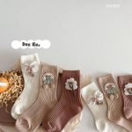 جوراب بچگانه دخترانه کبریتی نیم‌ساق طرح بالنا (مناسب کودکان 2 تا 9 سال) - تصویر 2
