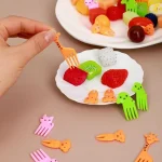 چنگال میوه خوری کودک طرح حیوانات فانتزی همراه با باکس نگهدارنده - تصویر 4